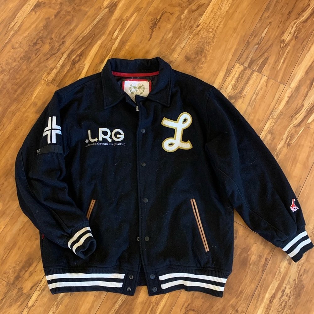 Trimmed in Leather ✂️